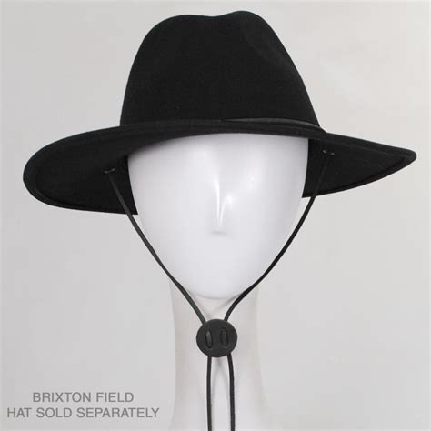 hat with string under chin.